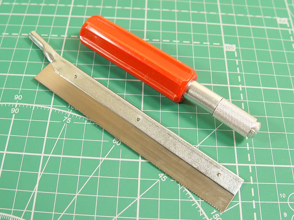 Узкая пилка 42 зубца/дюйм (16,5 зубцов/см).