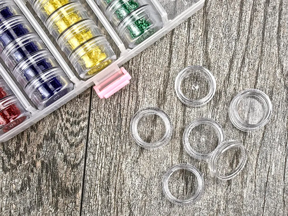 Круглые прозрачные контейнеры, диаметр 28 мм, 25 штук, стыкуемые Круглые прозрачные контейнеры, диаметр 28 мм, 25 штук, стыкуемые