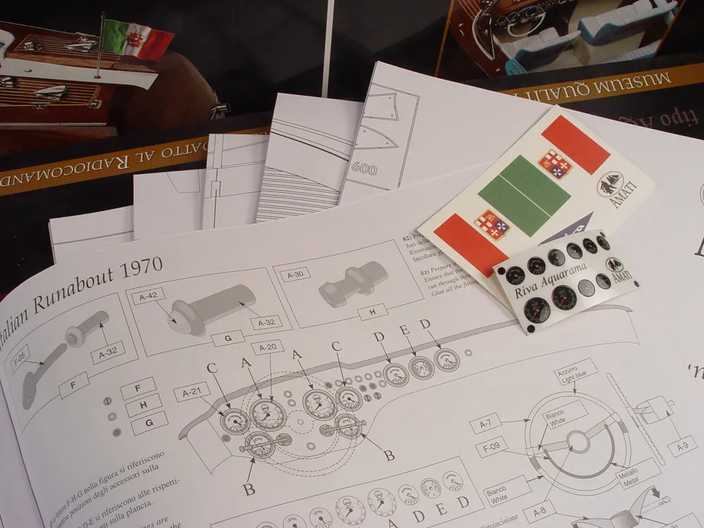 Гоночный катер Riva Aquarama 1970 + (Полный набор инструментов, клея и лак) Гоночный катер Riva Aquarama 1970 + (Полный набор инструментов, клея и лак)