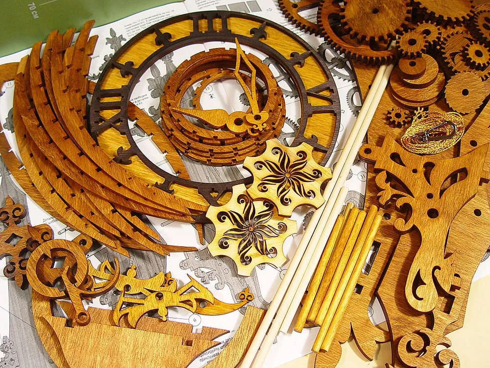 Часы настенные, сборная модель Часы настенные, сборная модель