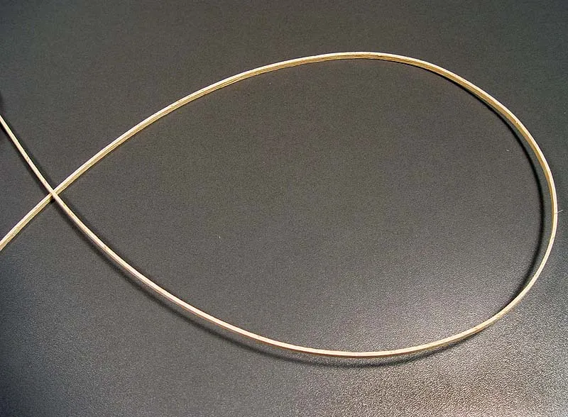 Гибкая рейка 2х2 мм.