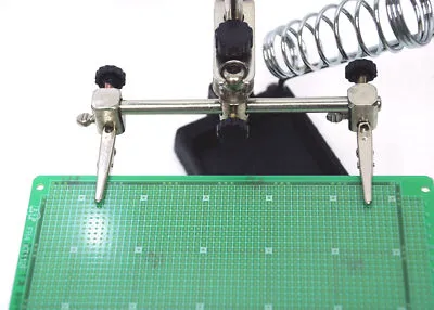 Третья рука c лупой и подсветкой "Большой брат" Третья рука c лупой и подсветкой "Большой брат"