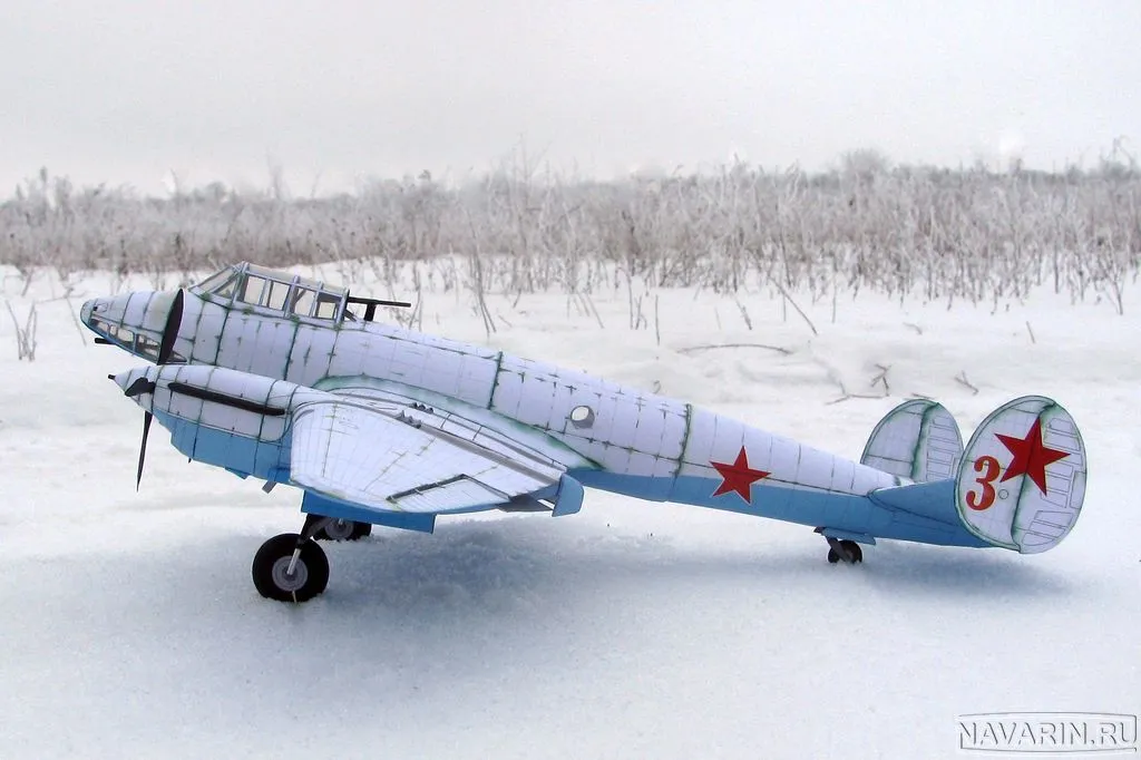 Модель из картона Тяжелый истребитель Модель из картона Тяжелый истребитель