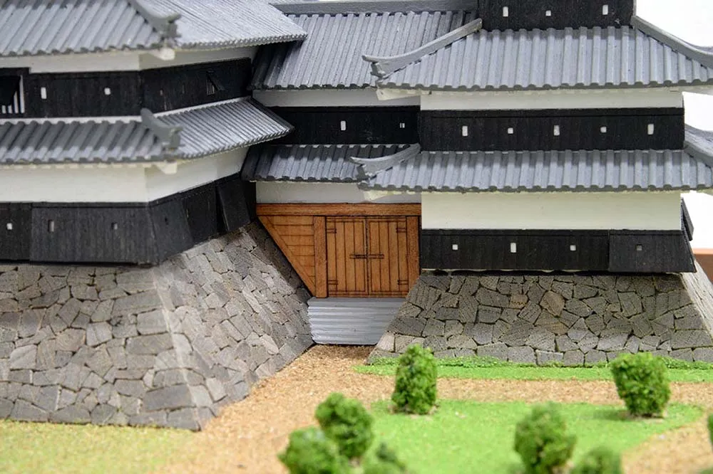 Замок Matsumoto + (Стартовый набор инструментов) Замок Matsumoto + (Стартовый набор инструментов)