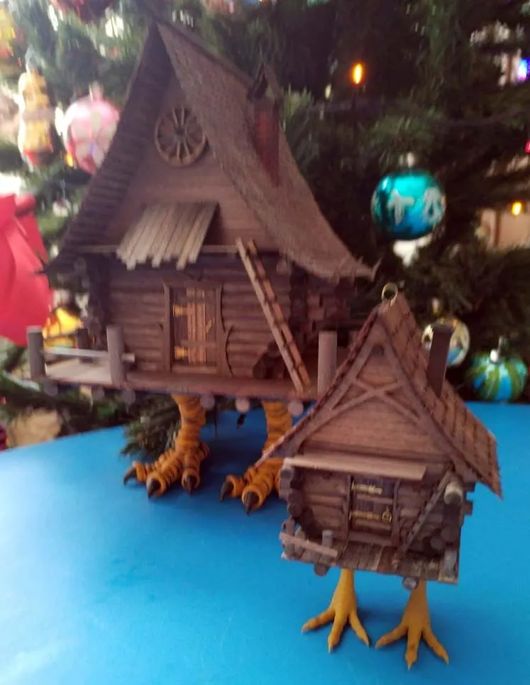 Избушка на курьих ножках, 140 деталей + (Расширенный набор для сборки) Избушка на курьих ножках, 140 деталей + (Расширенный набор для сборки)