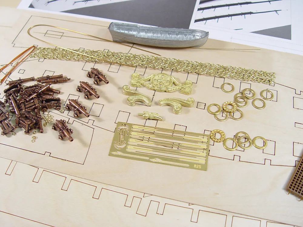 Военная щебека (Xebec) + (Полный набор инструментов, клея и краски) Военная щебека (Xebec) + (Полный набор инструментов, клея и краски)