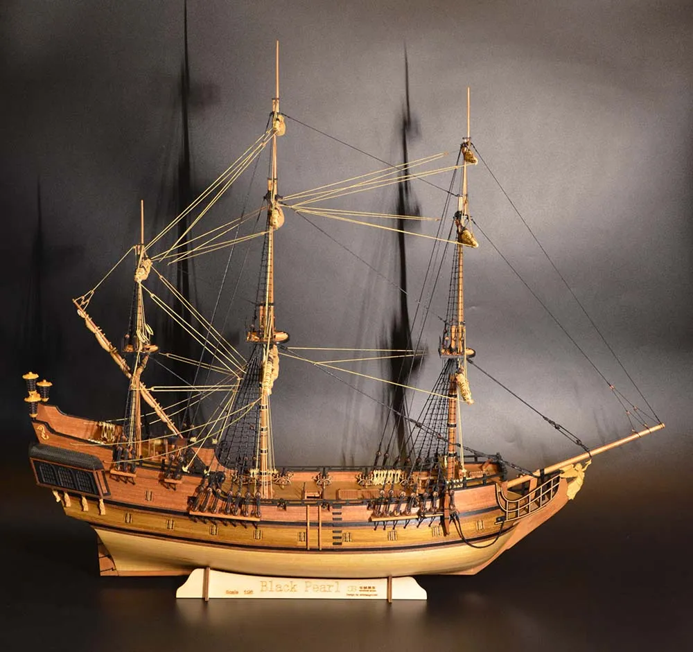 модель корабля для сборки Black Pearl (Черная Жемчужина), большая версия модель корабля для сборки Black Pearl (Черная Жемчужина), большая версия