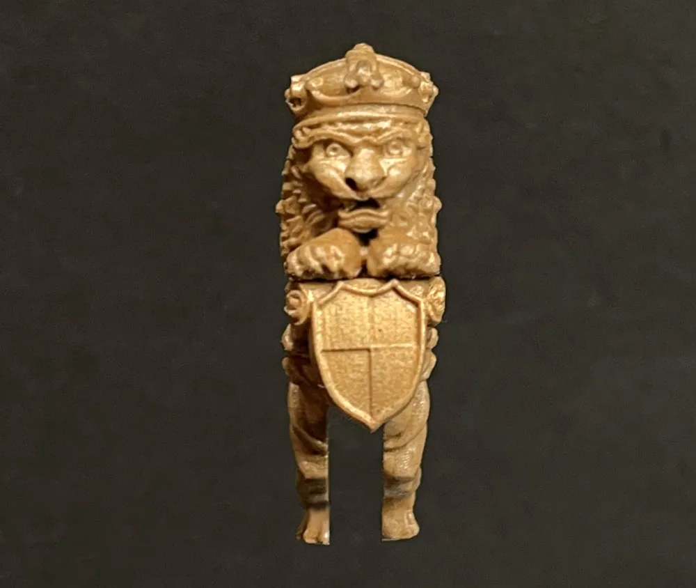 Носовая фигура Лев со щитом, дерево, 40 мм