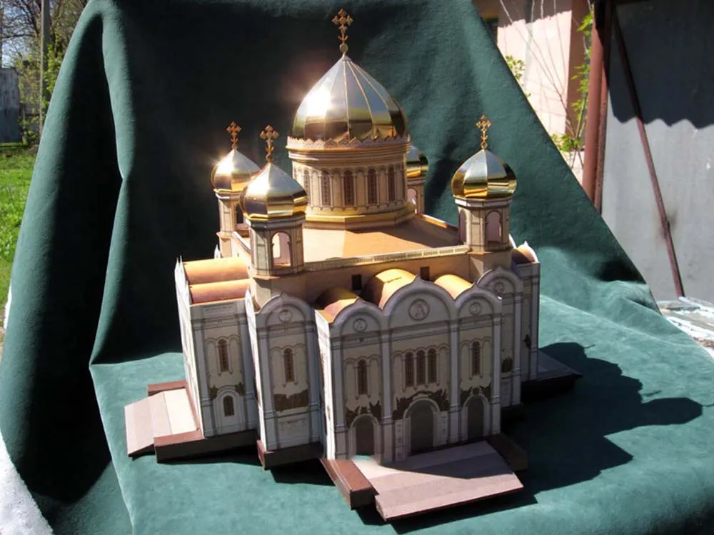 Модель из бумаги Храм Христа Спасителя