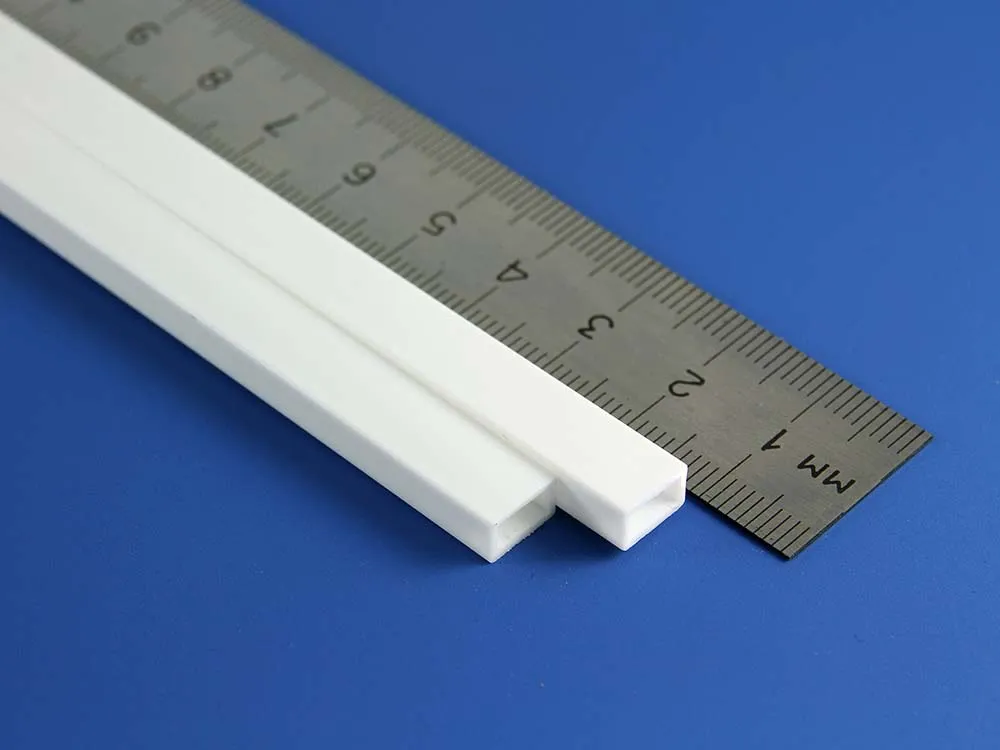 Прямоугольная пластиковая трубка 4,8х7,9мм, 2 шт/уп.