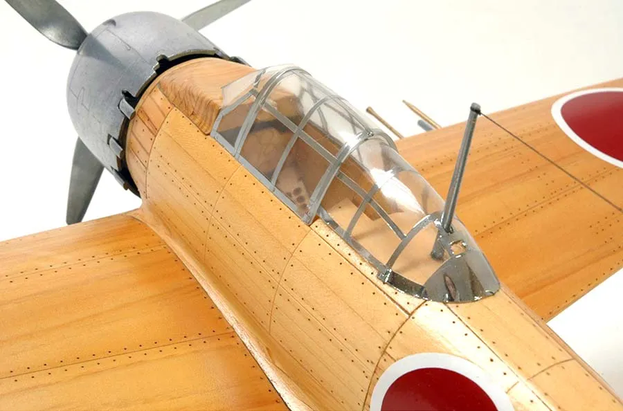 модель самолета Zero модель самолета Zero