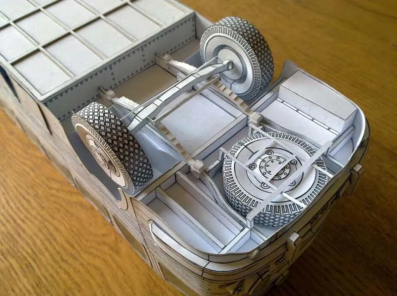 Модель из картона Автобус междугородний Модель из картона Автобус междугородний