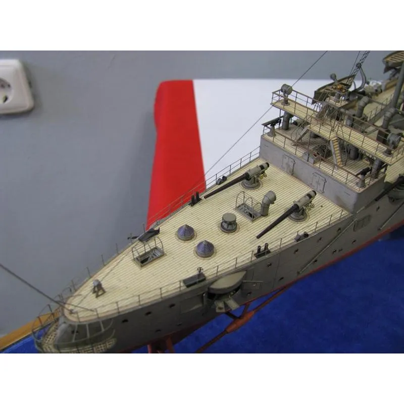 Модель из бумаги бронепалубный крейсер "Варяг", Россия 1902 г