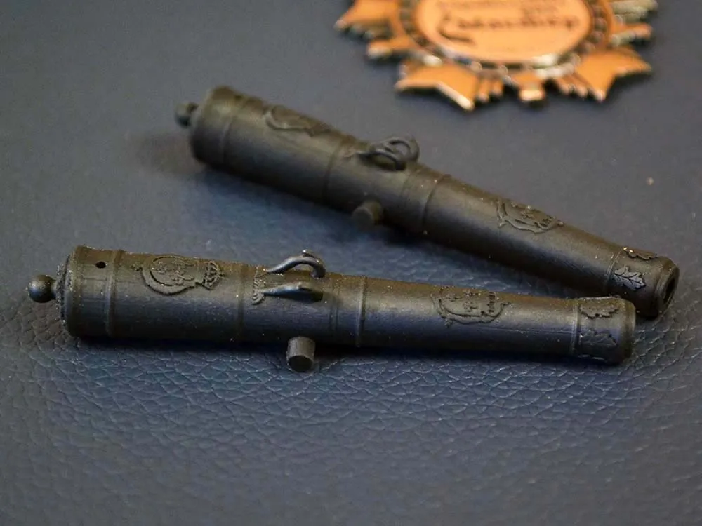 Ствол пушки Франция, два герба, 24 фунта, масштаб 1:72, длина 48,5 мм, 2 шт