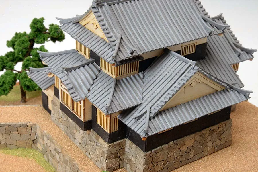 Замок Matsuyama + (Стартовый набор инструментов) Замок Matsuyama + (Стартовый набор инструментов)