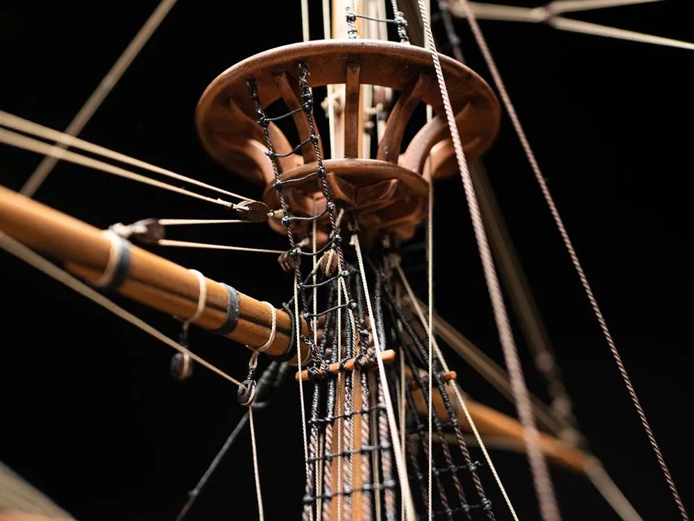 Santa Maria + паруса, подставка и стапель Santa Maria + паруса, подставка и стапель