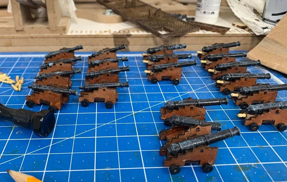 Flying Dutchman (Летучий Голландец) + (Полный набор инструментов, клея и краски) Flying Dutchman (Летучий Голландец) + (Полный набор инструментов, клея и краски)