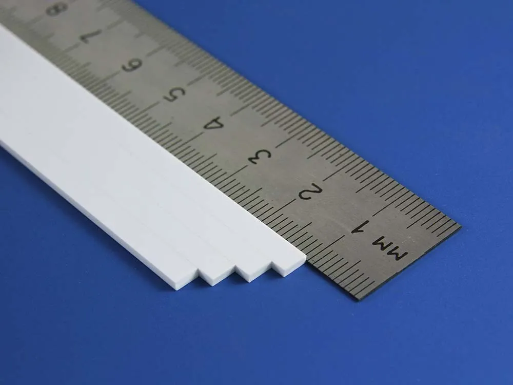 Полоска пластиковая 1,5х4,0 мм, 9 шт/уп.