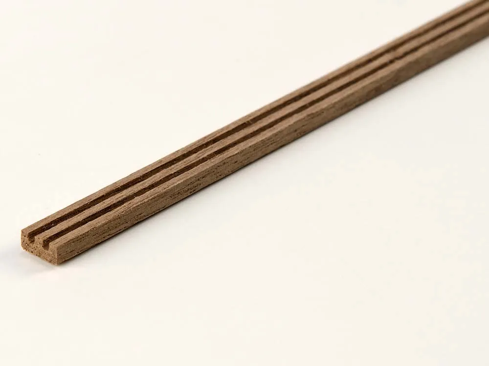 Рейка специального профиля, орех, 5х2 мм, 2 шт