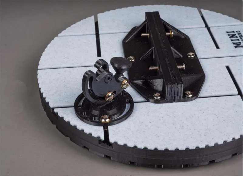 Поворотный столик-стапель