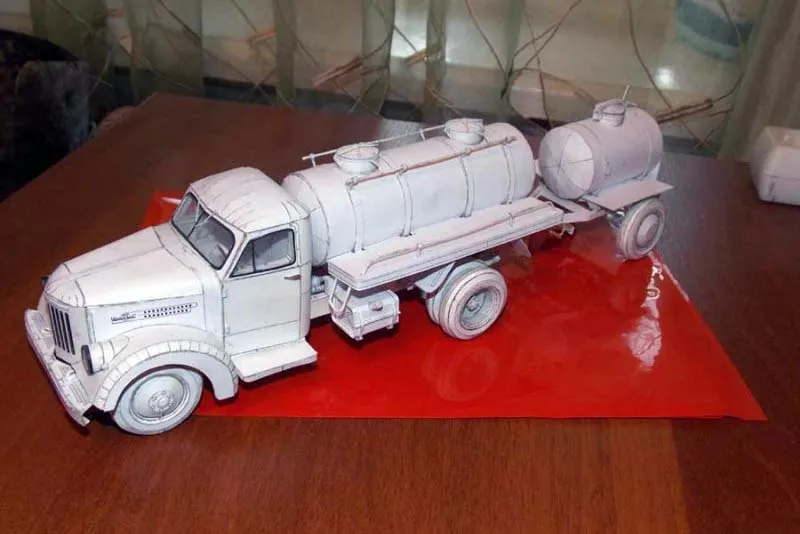 Модель из бумаги автоцистерна Модель из бумаги автоцистерна
