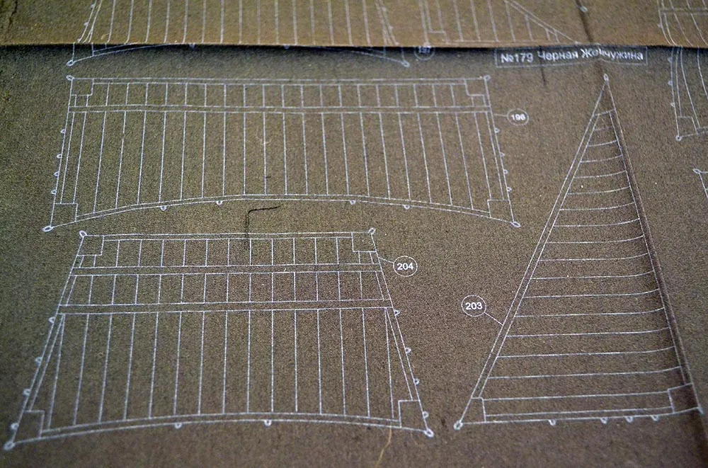 Паруса для "Чёрной Жемчужины"