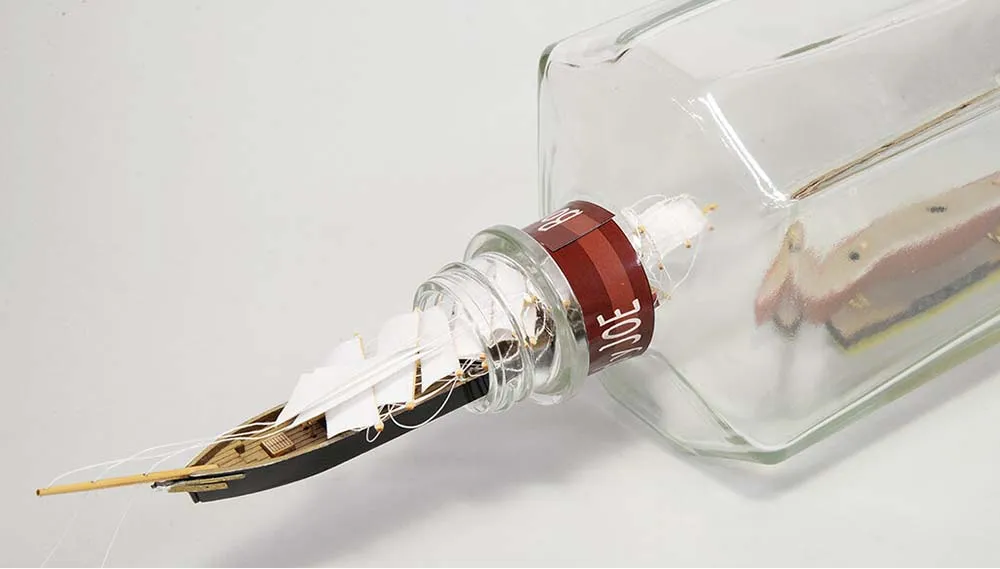 деревянная модель парусника Cutty Sark корабль в бутылке деревянная модель парусника Cutty Sark корабль в бутылке