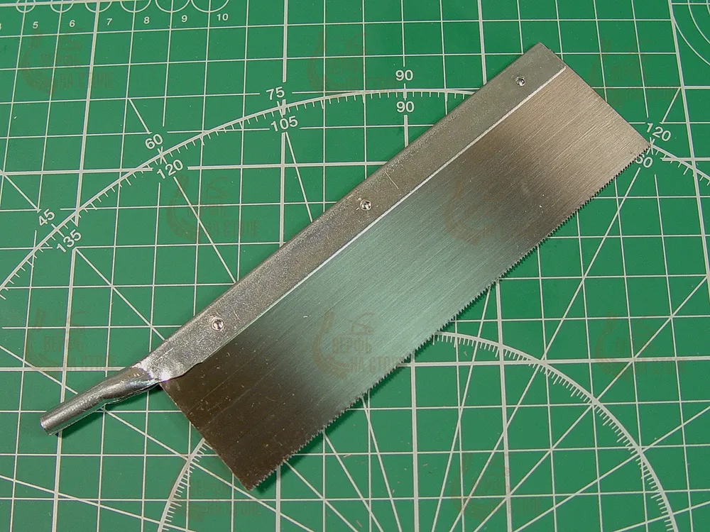 Пилка, 30 зубцов/дюйм (12 зубцов/см)