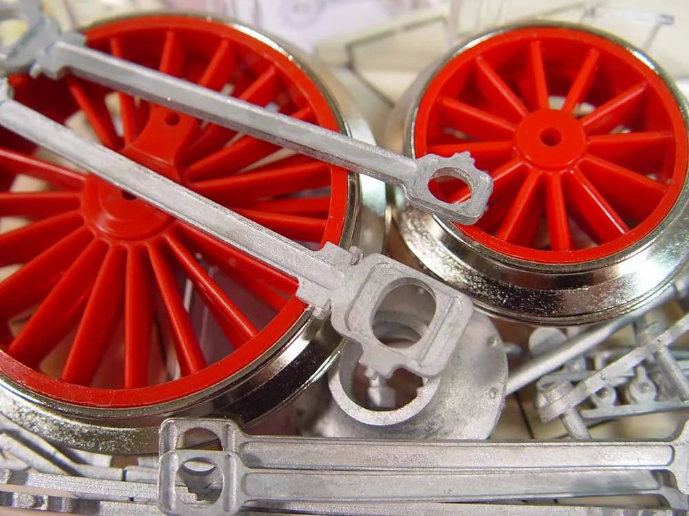 Паровоз сормовский С-68 + (Стартовый набор инструментов) Паровоз сормовский С-68 + (Стартовый набор инструментов)