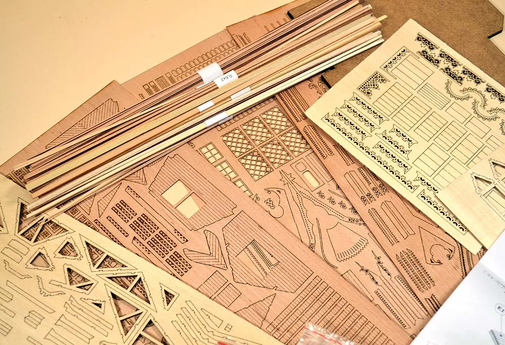 Усадьба по проекту Кузьмина 1878 года, 2240 деталей + (Расширенный набор для сборки) Усадьба по проекту Кузьмина 1878 года, 2240 деталей + (Расширенный набор для сборки)