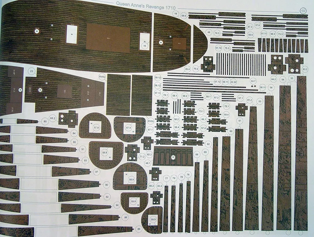 Модель из картона "Месть Королевы Анны" галеон
