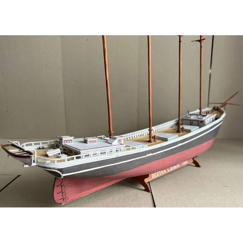 Модель из картона шхуна Bertha L. Downs Модель из картона шхуна Bertha L. Downs