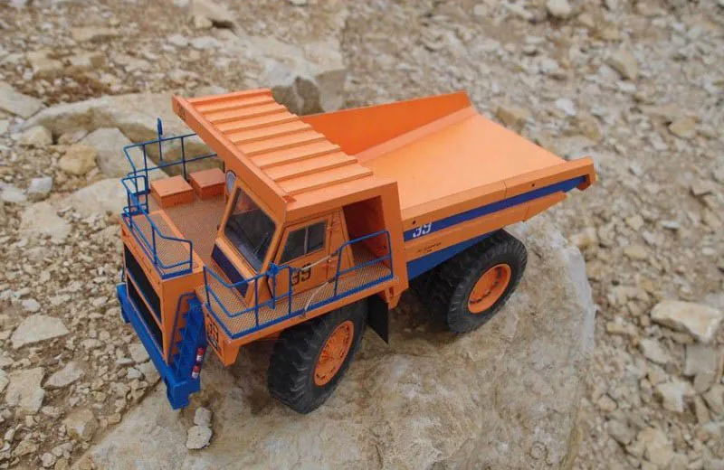 Модель из картона Карьерный самосвал