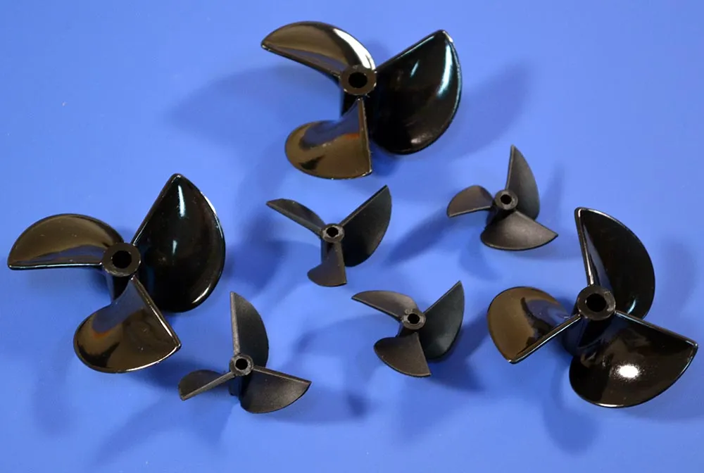 Винт трехлопастной правый, 55 мм, под вал 4,8 мм