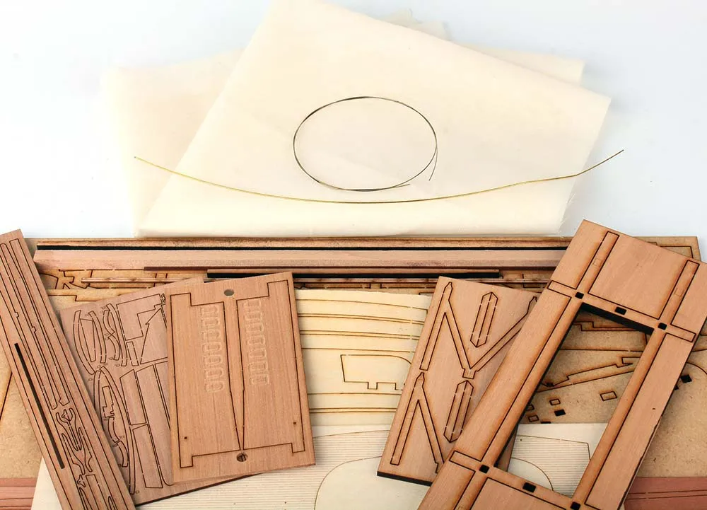 Швертбот "Кузнечик" 1:48 (делюкс) + (Стартовый набор инструментов) Швертбот "Кузнечик" 1:48 (делюкс) + (Стартовый набор инструментов)