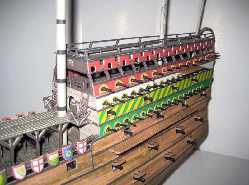 Модель из бумаги каракка "GREAT HARRY" Модель из бумаги каракка "GREAT HARRY"