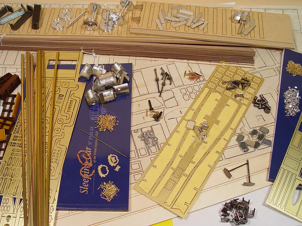 модель паровоза ORIENT EXPRESS спальный вагон 3533 LX модель паровоза ORIENT EXPRESS спальный вагон 3533 LX