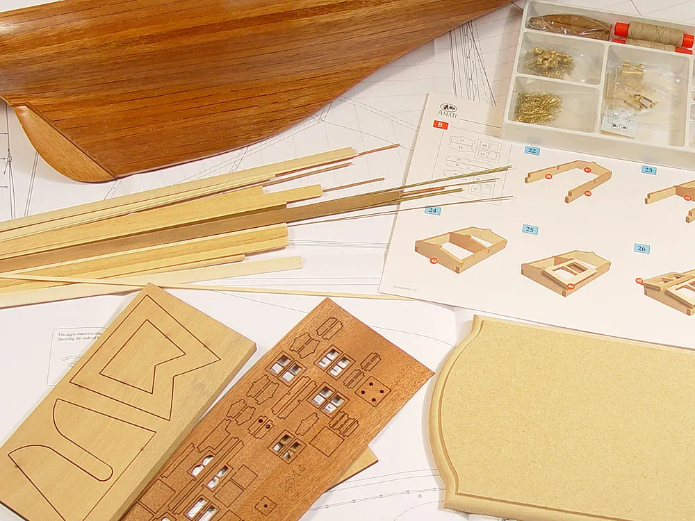 модель яхты Endeavour (готовый корпус)