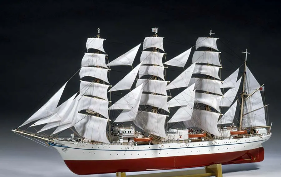 деревянная модель парусника Nippon Maru деревянная модель парусника Nippon Maru