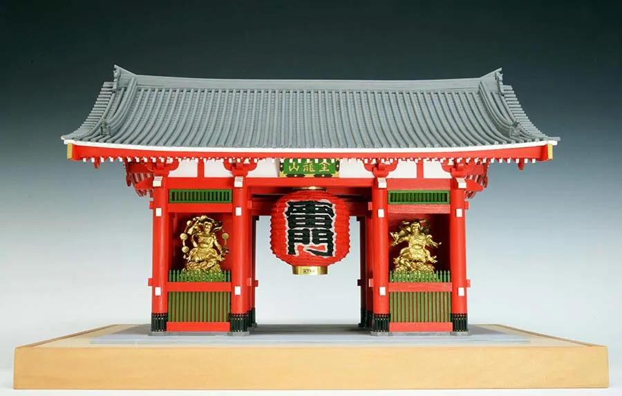 Главные ворота Senso-Ji Kaminarimon + (Стартовый набор инструментов) Главные ворота Senso-Ji Kaminarimon + (Стартовый набор инструментов)