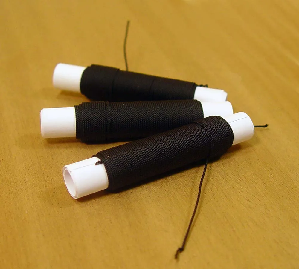 Нить плотной скрутки черная, 1,5 мм, длина 5 м