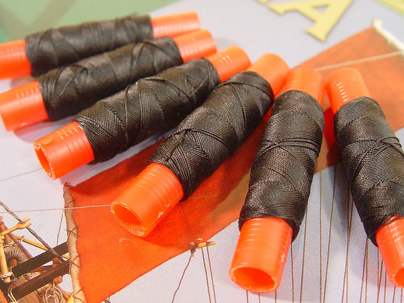 Нить для моделей Amati, черная 0,75мм х 20м