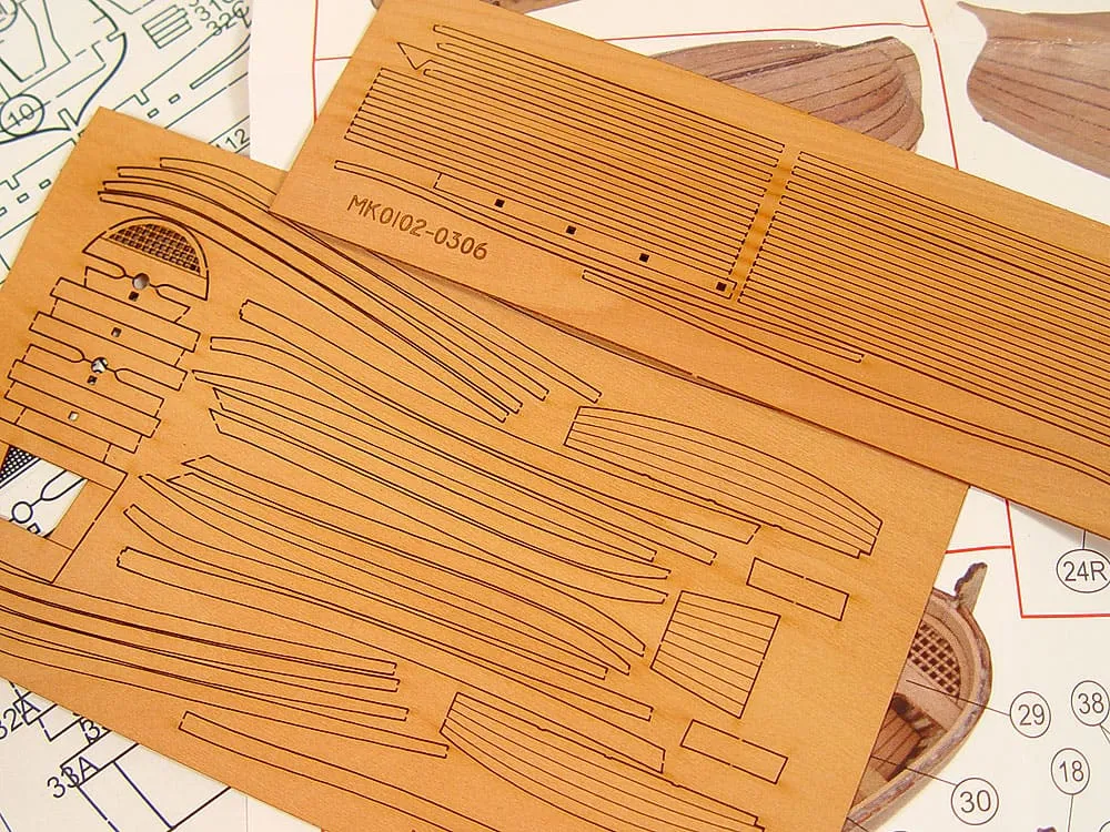 Шлюпка с веслами 75 мм Шлюпка с веслами 75 мм