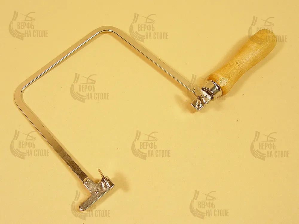 Лобзик, 140 мм, глубина 150 мм, деревянная ручка