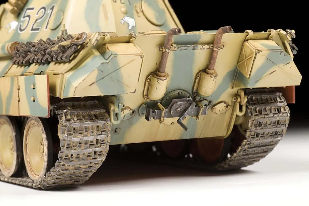 Немецкий средний танк T-V "Пантера" подарочный набор Немецкий средний танк T-V "Пантера" подарочный набор