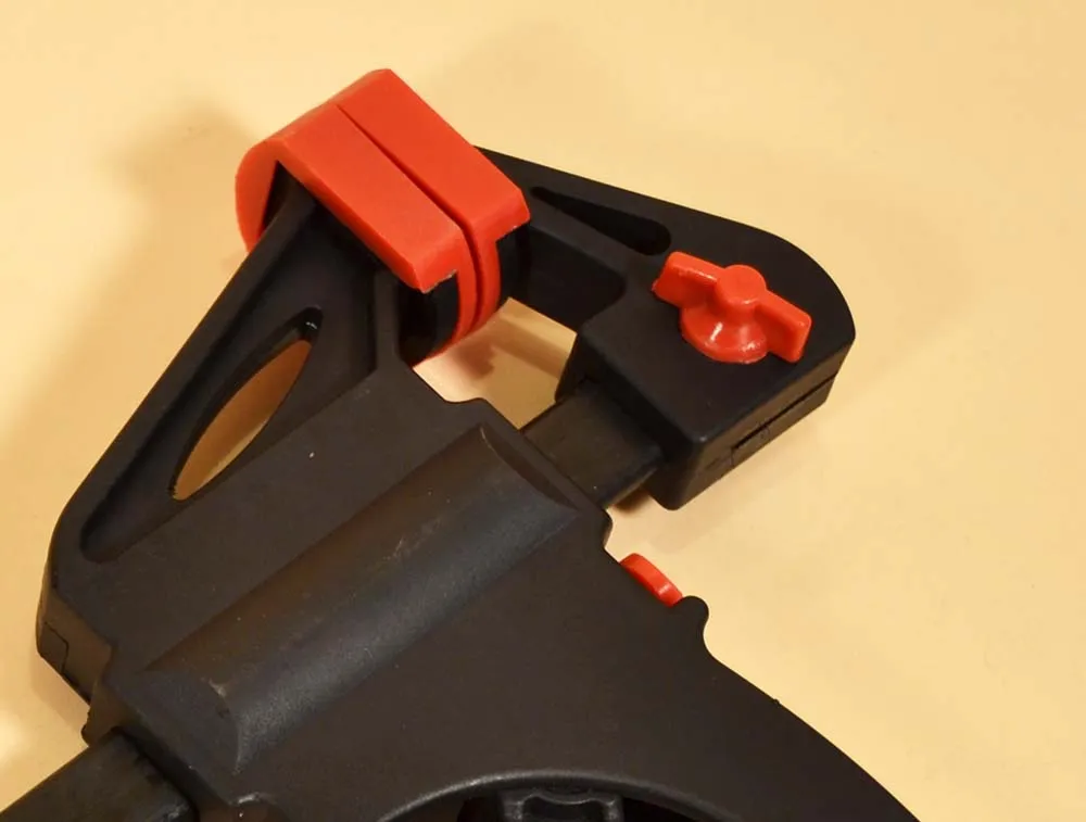 Мощная струбцина (F-зажим), "Мертвая хватка", 200 мм Мощная струбцина (F-зажим), "Мертвая хватка", 200 мм