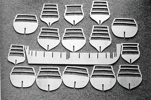 Главные шпангоуты и фальшкиль набора Главные шпангоуты и фальшкиль набора