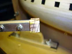 Отмечаем наружную линию