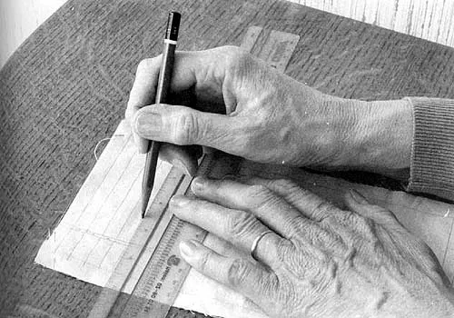 Разметка стыков полотнищ паруса на чистовой его стороне