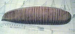 Составленная из кормового, центрального и носового блоков матрица уже обработана и имеет нужный профиль